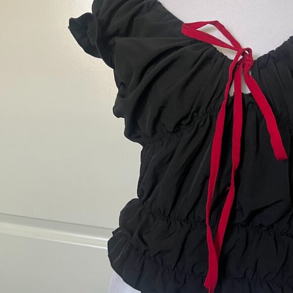 Unbranded Black Red Front Tie V-Neck Short Sleeve Crop Top Shirt Size Small - Picture 2 of 5